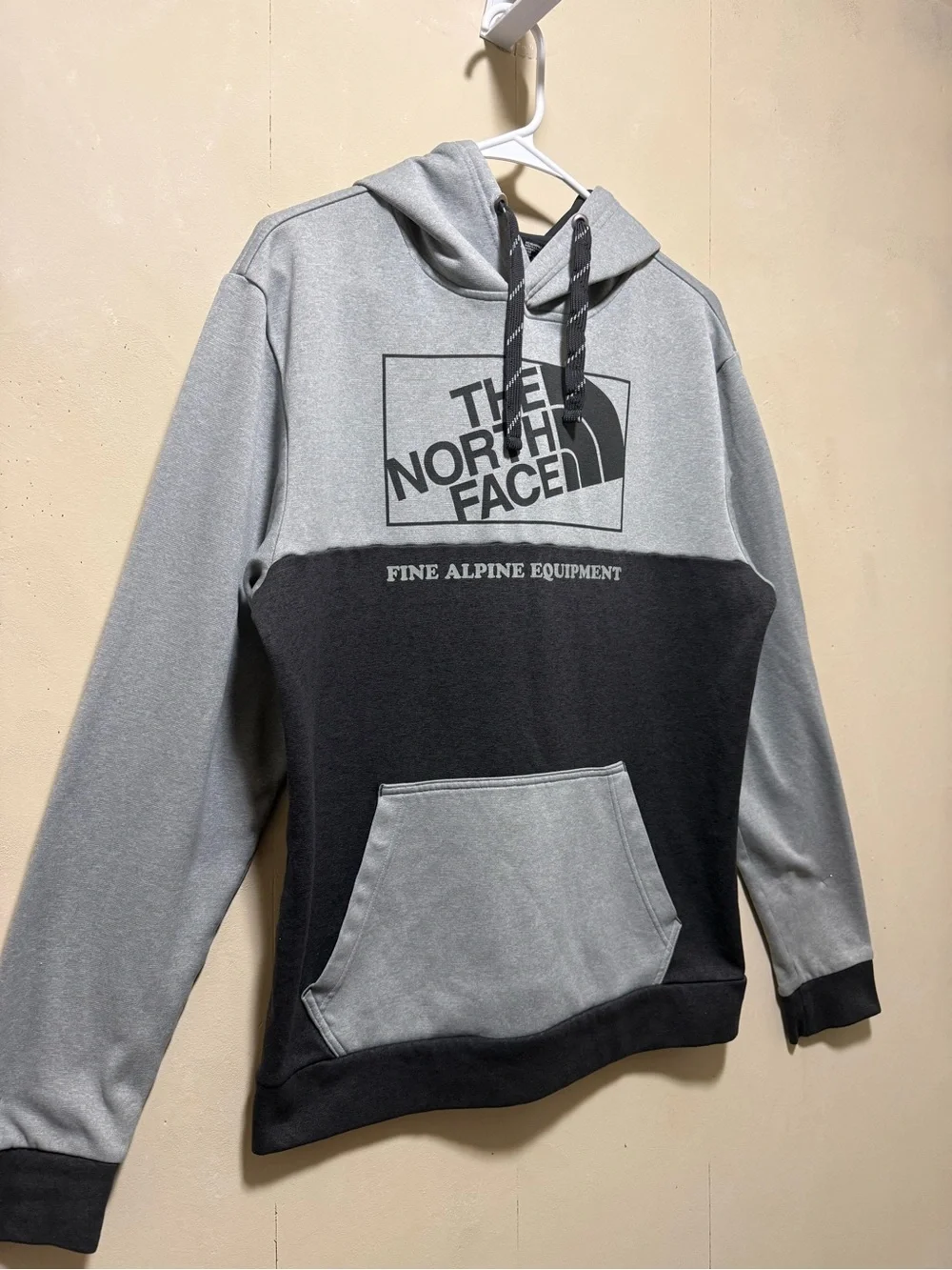 The North Face Men's Two-Tone Gray & Black Hoodie Sz M